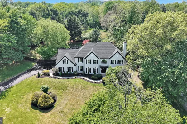 505 S HEILBRON DR