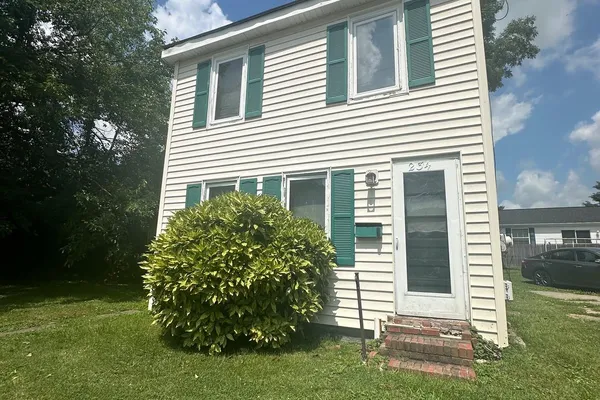 234 N COLLEGE AVE