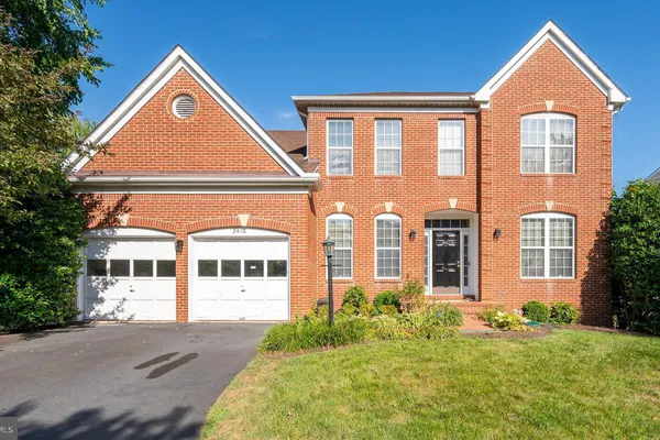 2410 DAKOTA LAKES DR