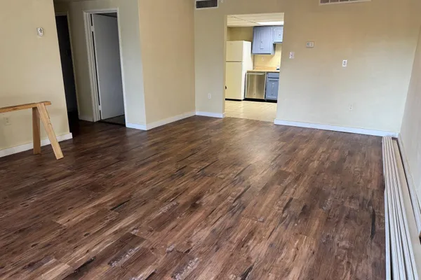 1212 FOREST LN A-4