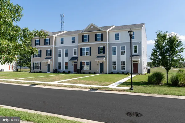247 BRIARWOOD CIR