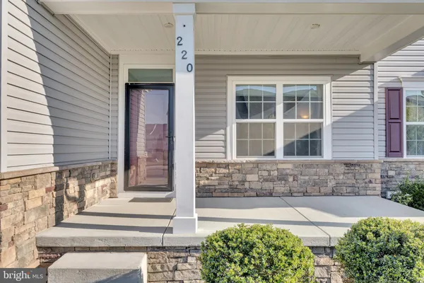 220 FELIX DR