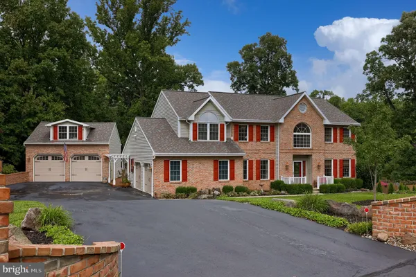 285 COLORADO DR