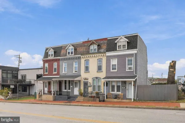 117 LOCUST ST