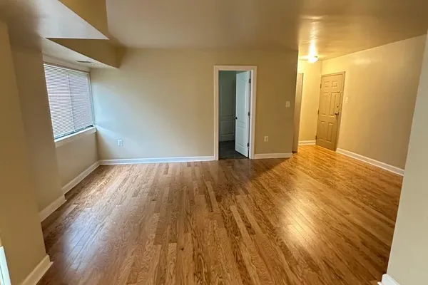 6310 HIL MAR DR 1