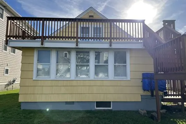 9 E WILLARD AVE