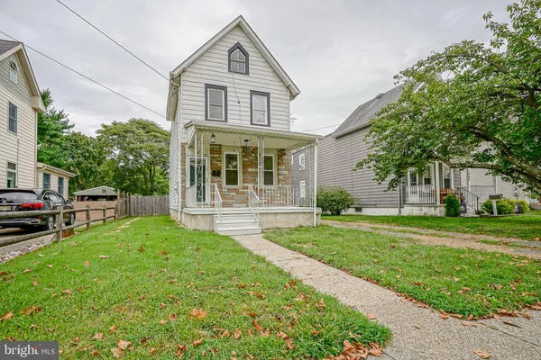 448 DELAWARE AVE