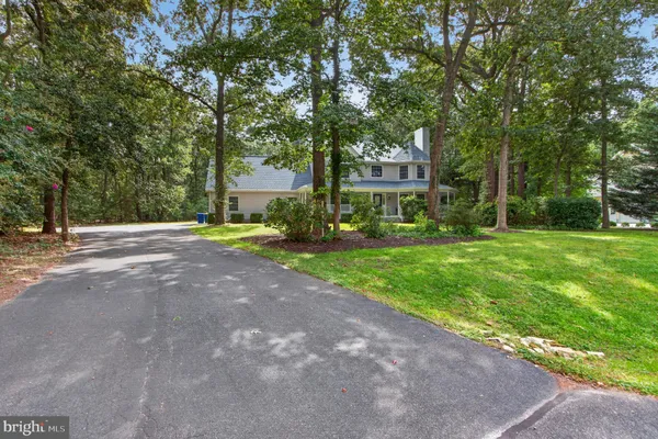 22 GREYSTONE DR