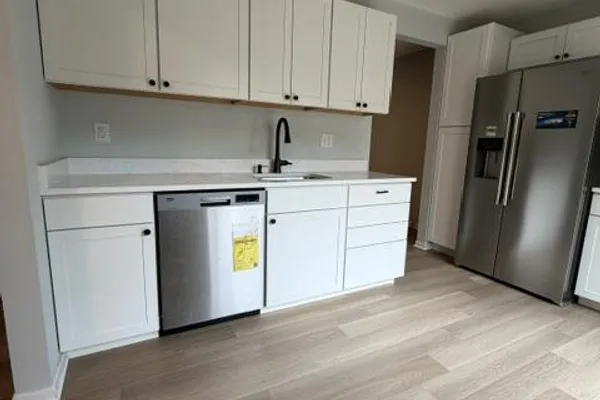 5420 WHITE MANE SW