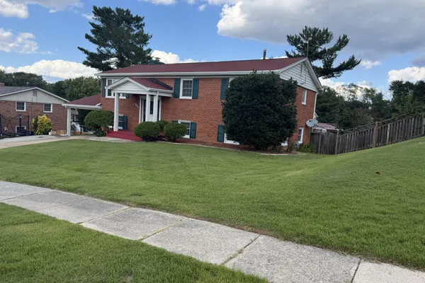 10002 PAROS DR
