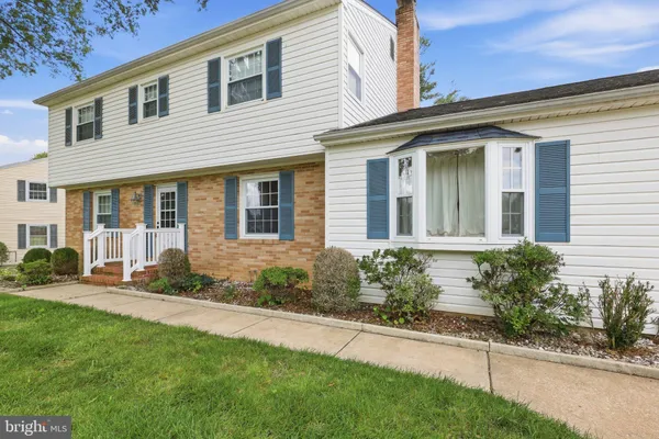 86 DALWIN DR