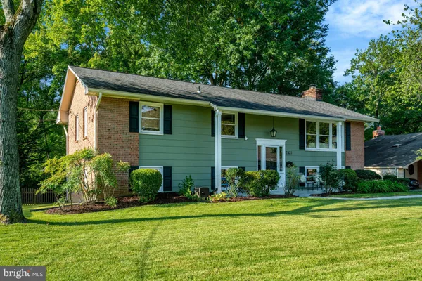2421 STIRRUP LN