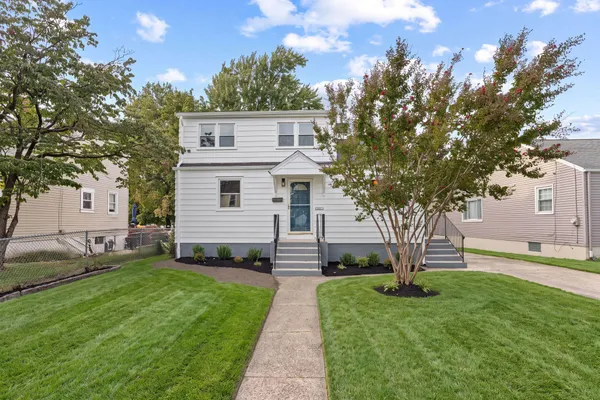 62 WARREN AVE