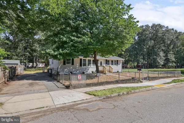 15 PENNY LN