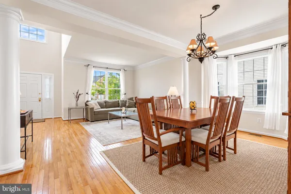 12 HEDLEY DR