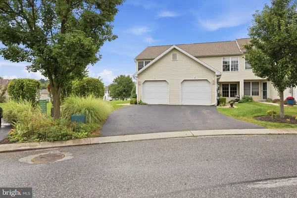 623 CANVASBACH DR