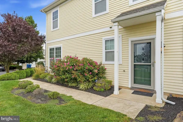 317 ROSS CT