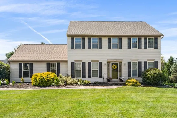 311 HERON DR