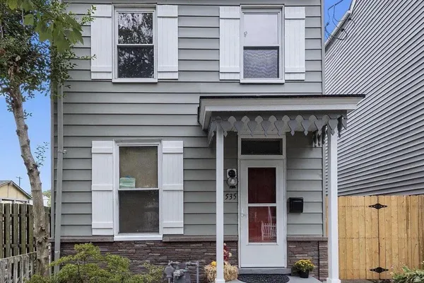 535 LOCUST ST