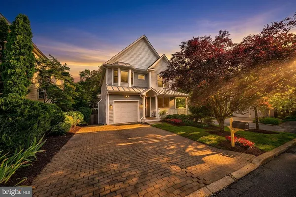 5000 MACARTHUR CT