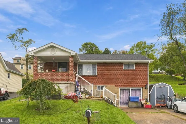 309 SPRING ST