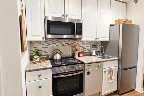 7501 DEMOCRACY BLVD B-222