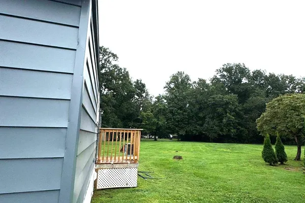 8 OAK DR