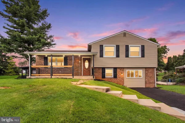 126 CLAREMONT DR
