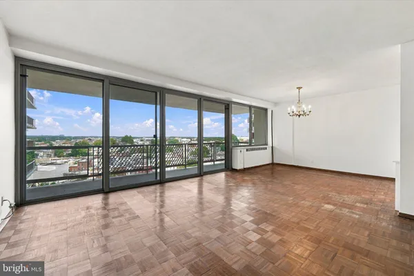 2401 PENNSYLVANIA AVE 11B21