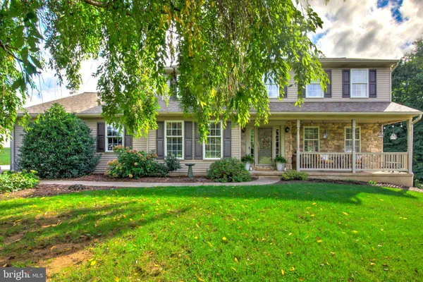 289 N TANGLEWOOD DR