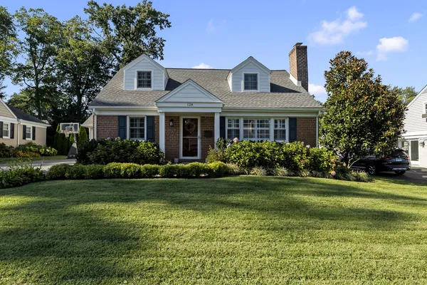 128 RODNEY CIR