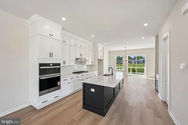 145 RIVER TRAIL CIR