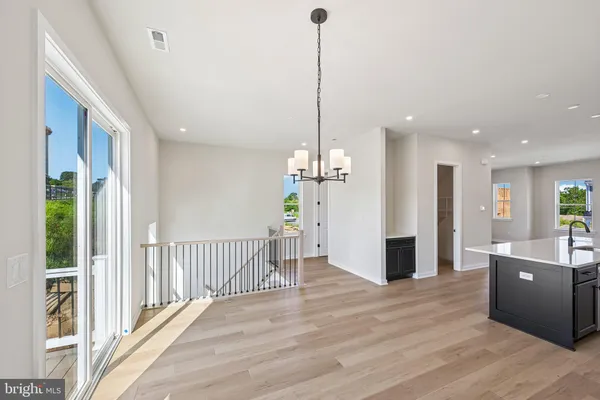 145 RIVER TRAIL CIR