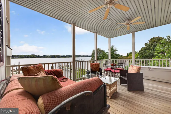105 N WATER ST 3