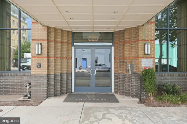 525 N FAYETTE ST 309