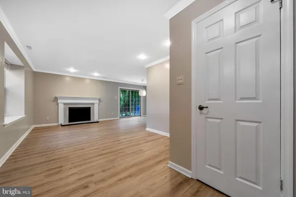 14 FRANKLIN DR