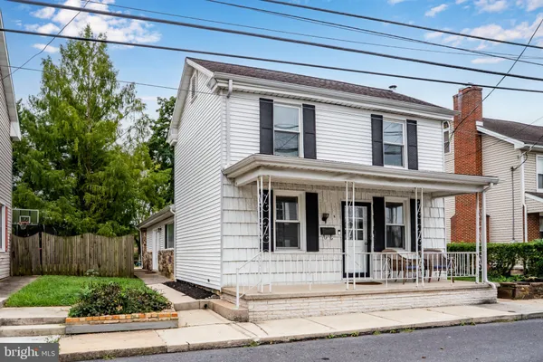 14 E GREEN ST