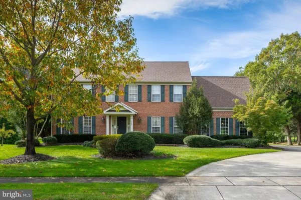 202 SHETLAND CT