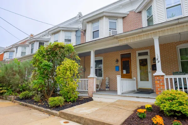 48 DIAMOND ST