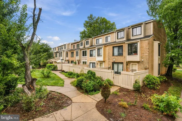 28 WELBECK CT