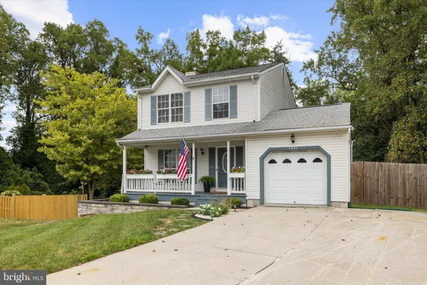 7931 WOODED GLEN CT