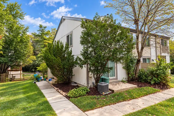 120 EASTFORD CT 120