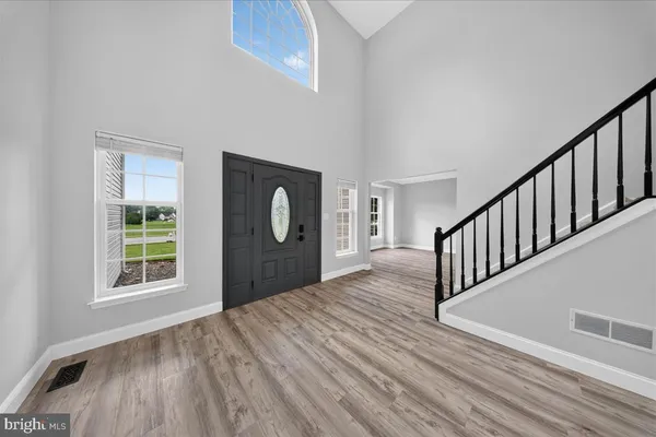 4 TRAVERTINE CT