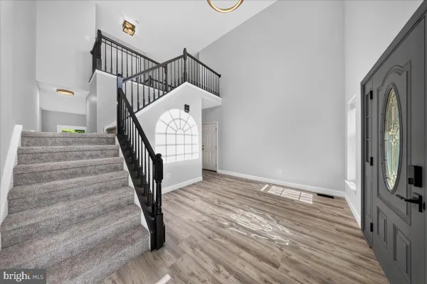 4 TRAVERTINE CT