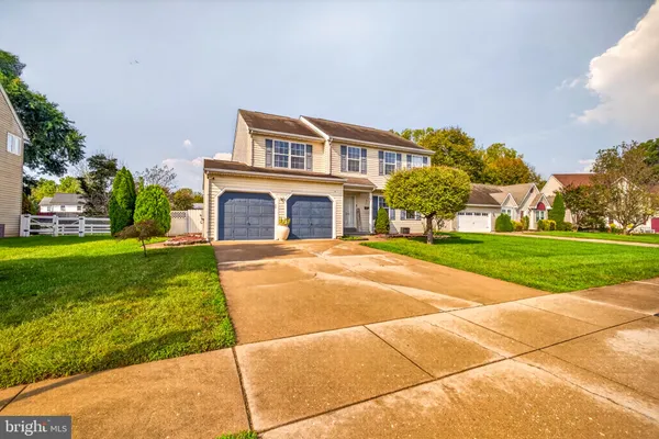 339 SUNNYSIDE LN
