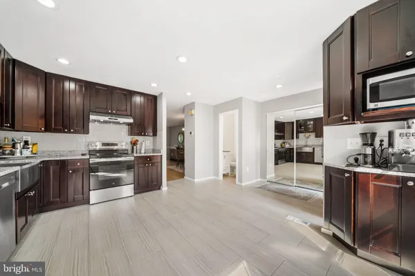1722 CY CT