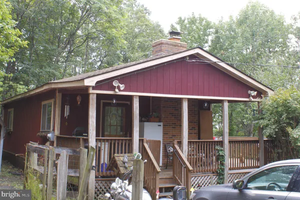 214 ROCKY MOUNTAIN LN