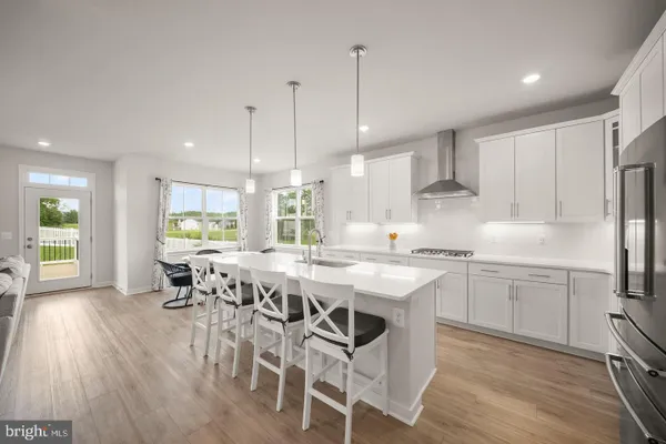 2320 HAWKSHILL DR