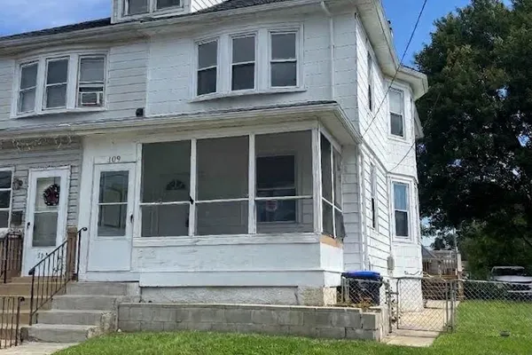 307 TAYLOR AVE