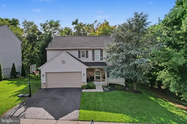 211 EDENDERRY WAY